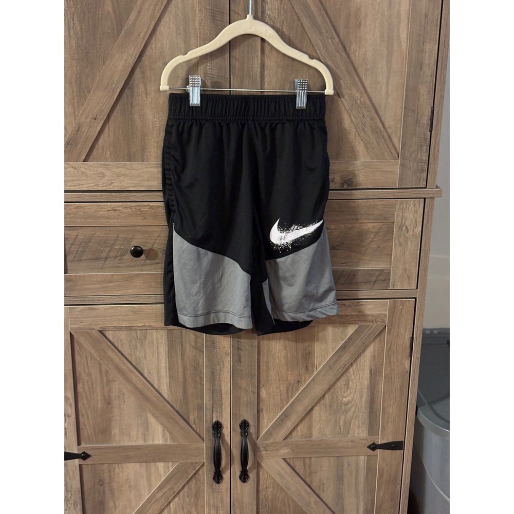 Nike Dri-FIT Boys Shorts Black Grey Athletic Basketball Swoosh Size Small S